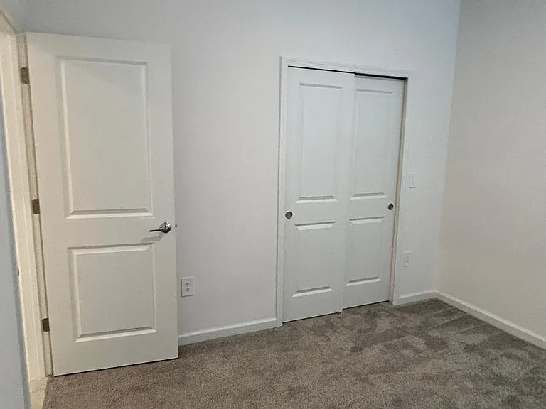 913 Laurel View Way — Photo 9