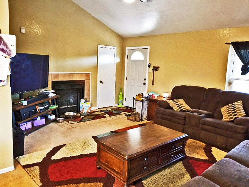 1st image of 312 Halter Dr