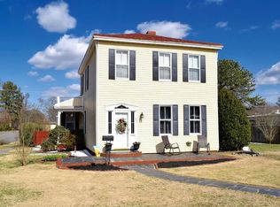 401 E Tennessee Ave, Crewe, VA 23930
