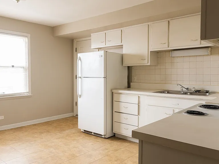 6615-19 W Lloyd Dr — Photo 19