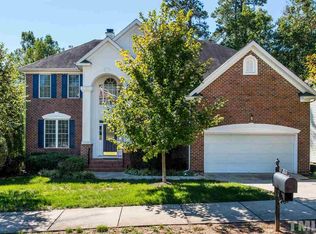 2808 Crystal Oaks Ln, Raleigh, NC 27614
