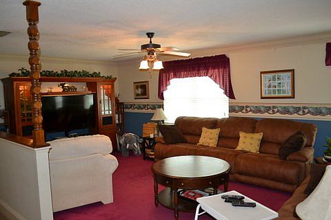 3rd image of 110 Hidden Hills Dr