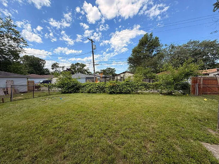 6320 Rhode Island Ave — Photo 12