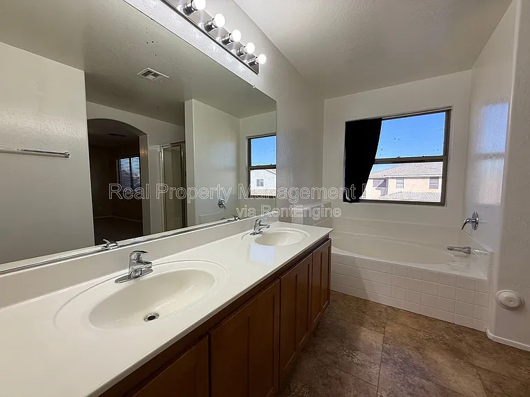 8014 W Pima St — Photo 21