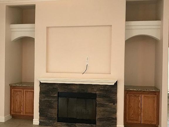 5th image of 26725 Lakeview Dr