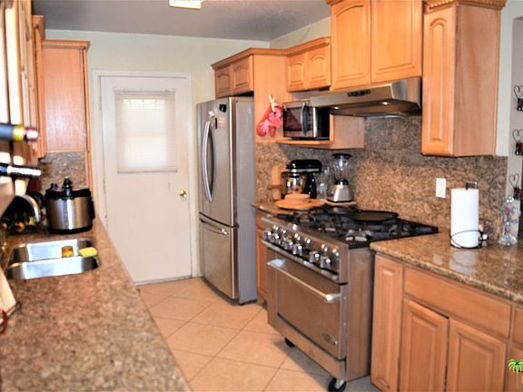 2nd image of 6015 N Galanto Ave