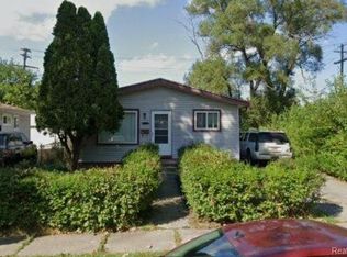 6865 Edgeton St, Hamtramck, MI 48212