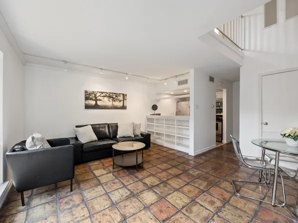 2710 Douglas Ave APT 108, Dallas, TX 75219