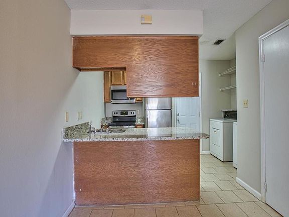 4th image of 807 Richmond St APT H