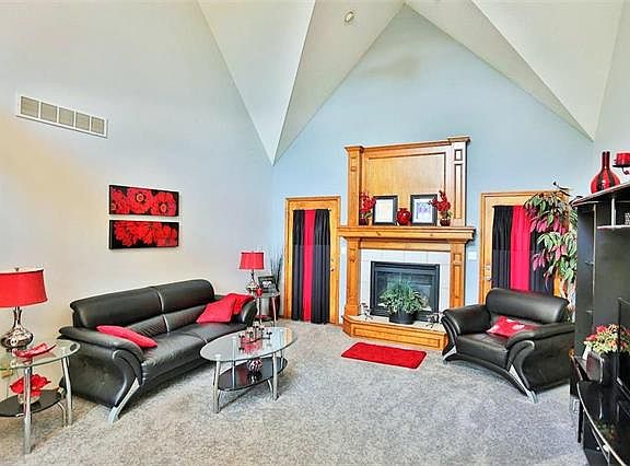 5th image of 21204 E 50th Terrace Dr S