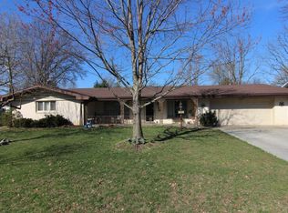 1965 S Cedarbrook Ave, Springfield, MO 65804