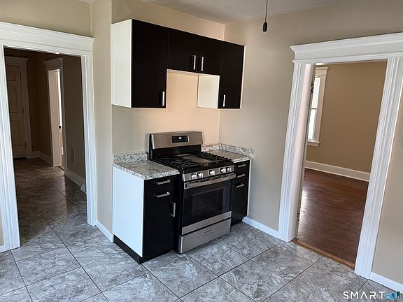 2nd image of 430 Bishop Avenue