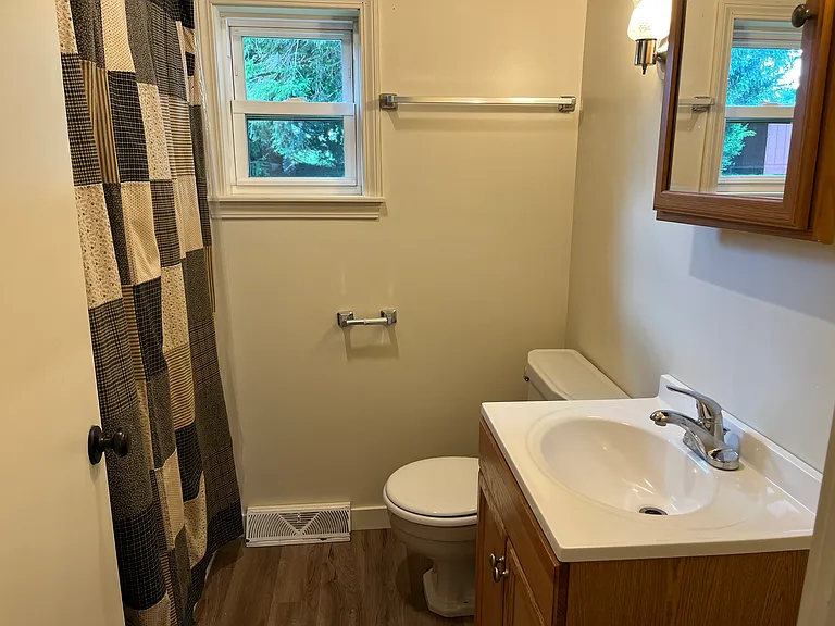 539 1/2 Scott Ridge Rd — Photo 9