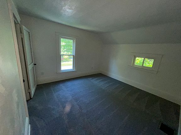 4th image of 36 West St #2