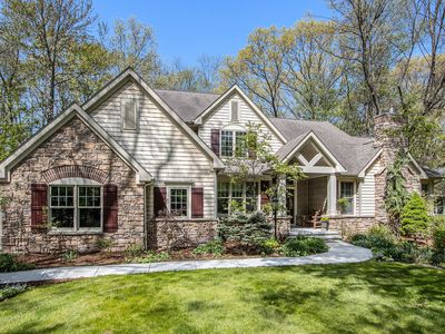 6423 Whitney Woods, Richland, MI, 49083