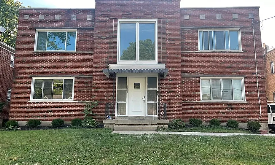 2 bed, 900 sqft, $1,250 — Photo 1