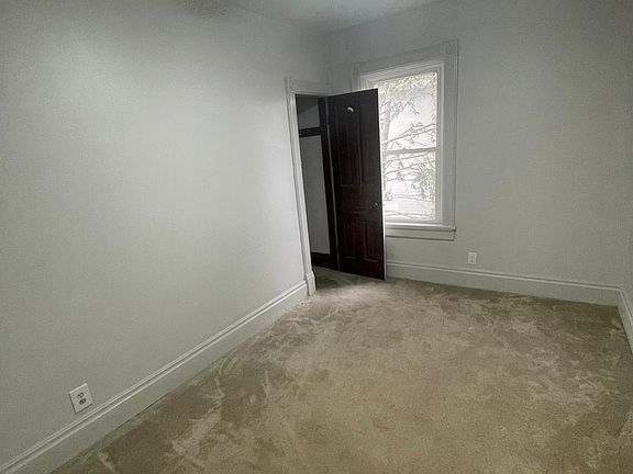 5th image of 56 Louisa St #2