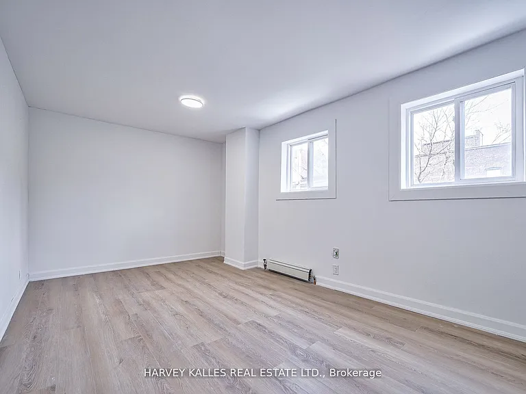 1046 Bathurst St #2 — Photo 10