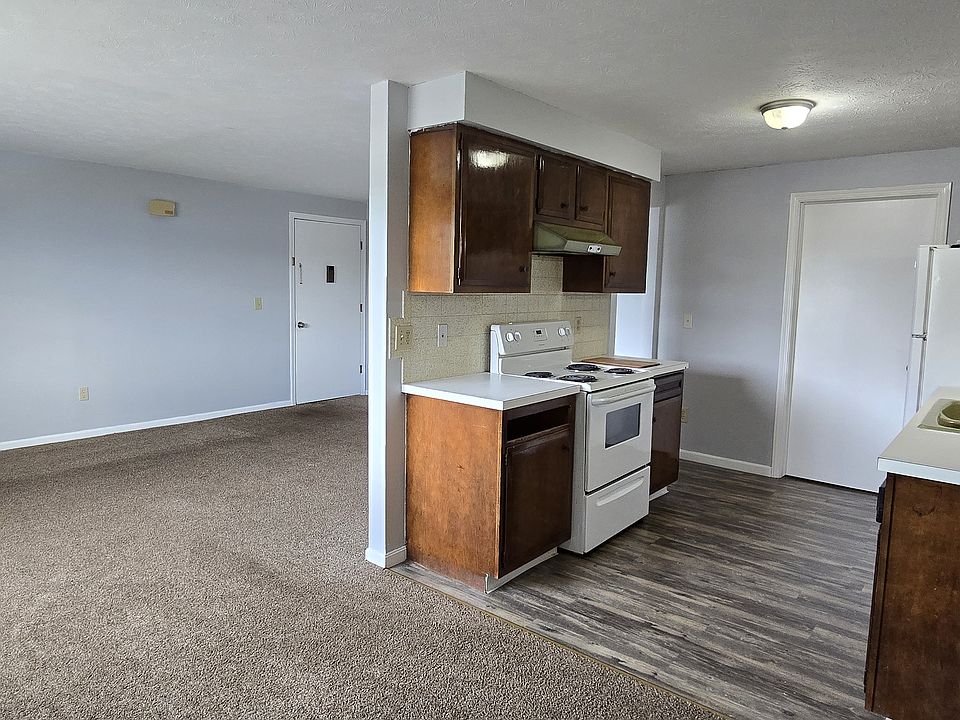 1st image of 326 Gail Ave NE #334-8