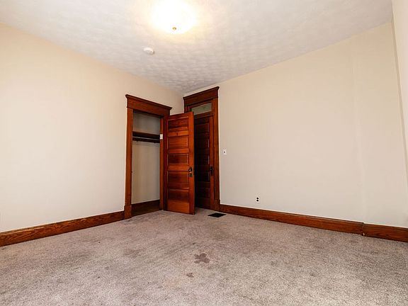 3rd image of 2614 W Broad St