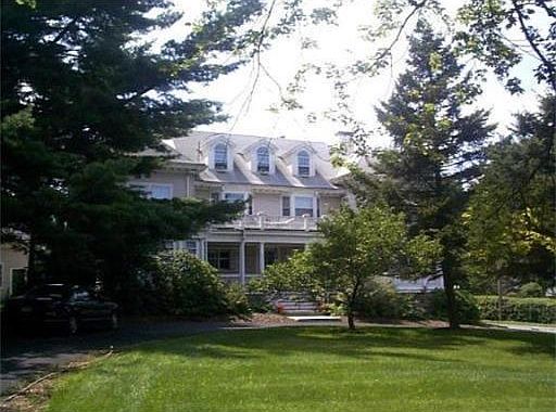 2nd image of 51 Presidents Ln APT 5