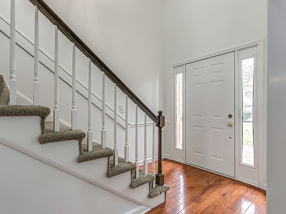 4th image of 124 Plantation Ct