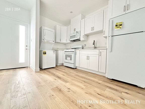 2nd image of 351 N Genesee Ave #1/4A
