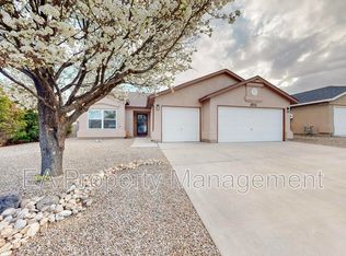 6016 Burgos Ave NW, Albuquerque, NM 87114