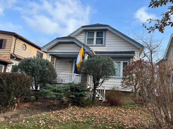 3130 S Hanson Ave, Milwaukee, WI 53207