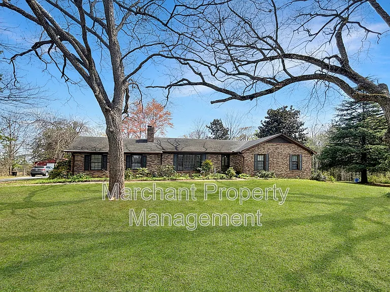 601 Fairview Church Rd — Photo 1
