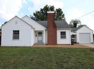 206 W Clemmonsville Rd, Winston Salem, NC 27127