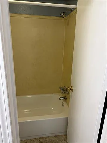 120 Houma Blvd #18 — Photo 10
