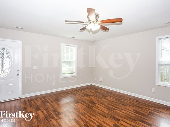 3rd image of 100 Ash Ave NW