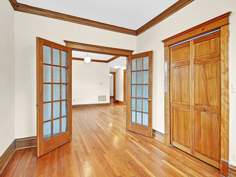 3600 N Hermitage Ave #2 — Photo 5