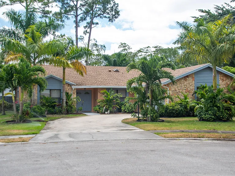 13484 Jonquil Ct — Photo 1