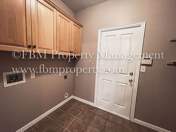 5th image of 310 Centenial Ave