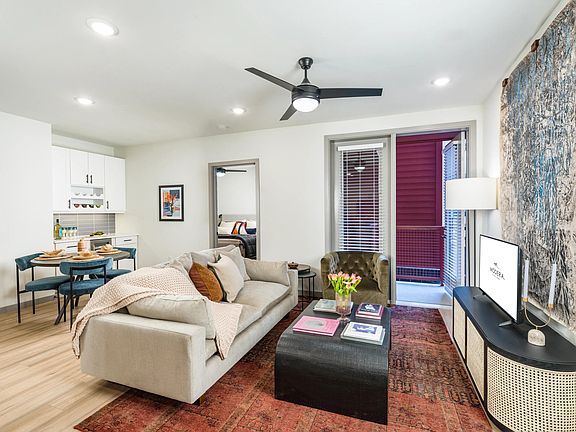 Explore studio, 1-, and 2-bedroom homes, including versatile den layouts, perfect for your lifestyle at Modera EaDo.