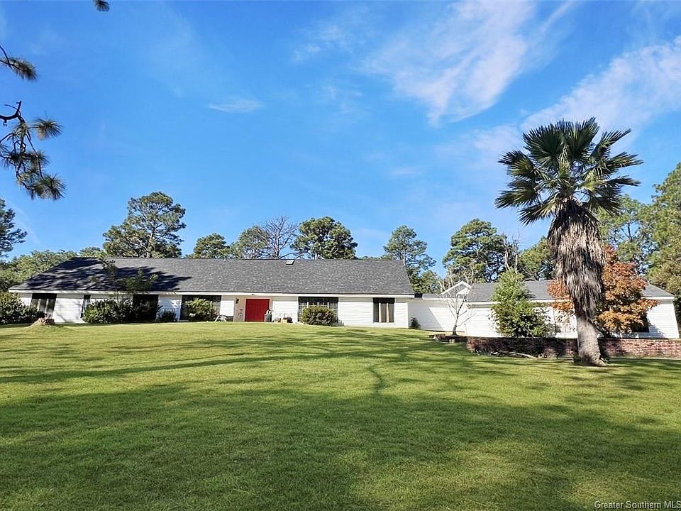 1st image of 803 Woodland Dr
