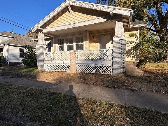 2nd image of 328 N 18th St