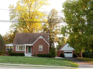 448 Glen Crossing Rd, Glen Carbon, IL