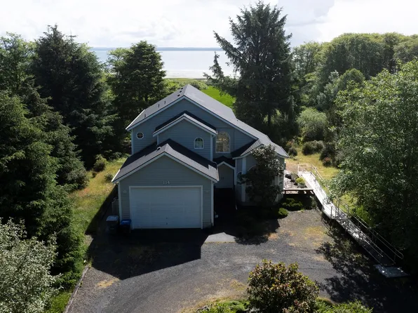 114 Olympic View Avenue NE, Ocean Shores, WA 98569