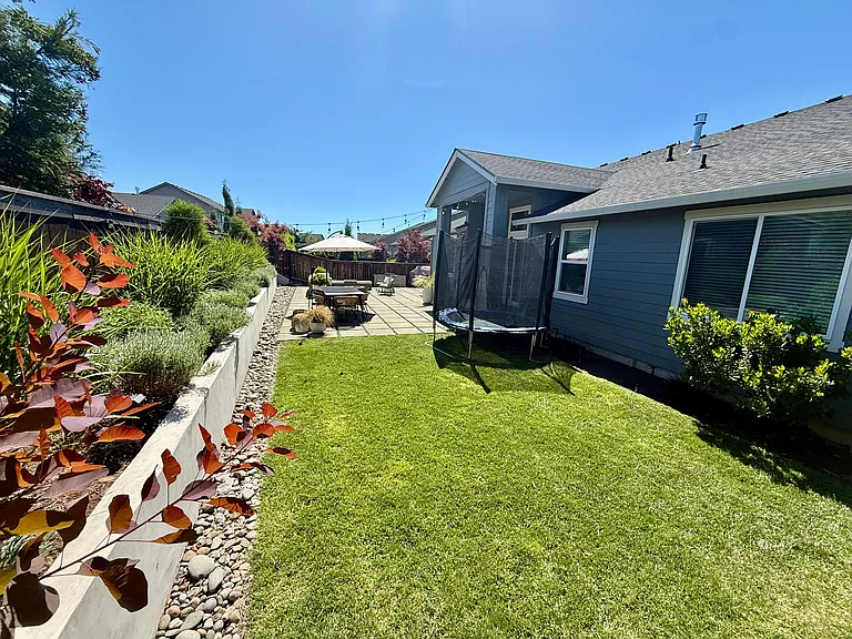 4785 S 16th Dr — Photo 43