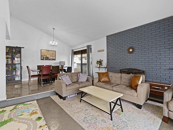 5th image of 720 8th Ave #304