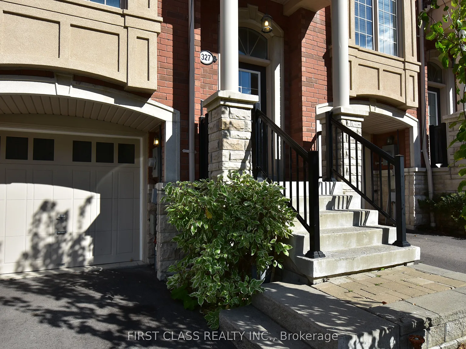 3 bed, $3,100 — Photo 2