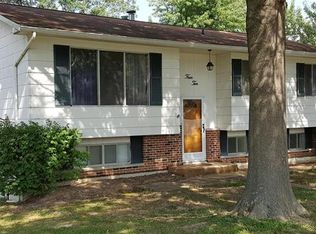410 Park Dr, Saint Clair, MO 63077