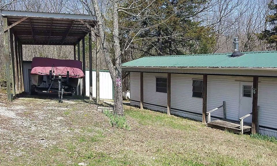 2nd image of 147 Jones Cove Rd
