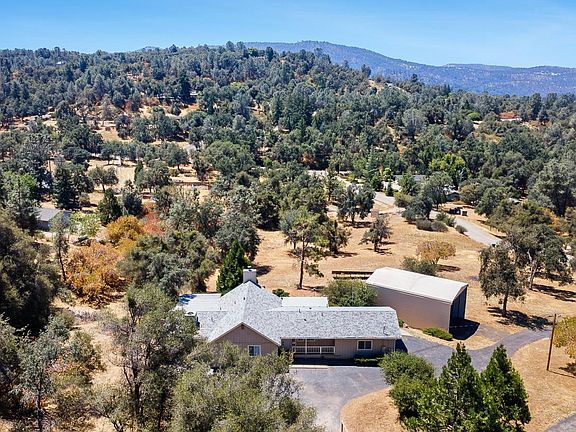 2nd image of 31911 Mountain Ln