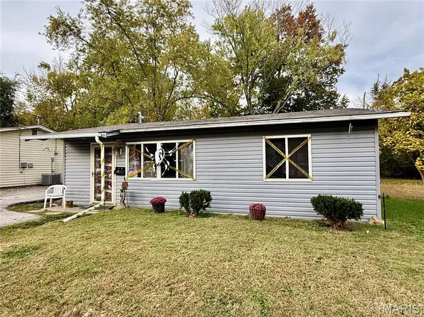 311 McKinley Ave, Warrenton, MO 63383
