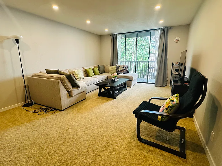 7226 Shelter Creek Ln — Photo 22