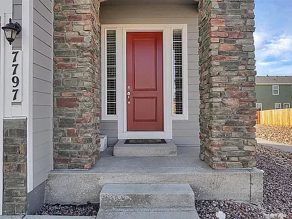 4 bed, 4395 sqft, $3,000 — Photo 3